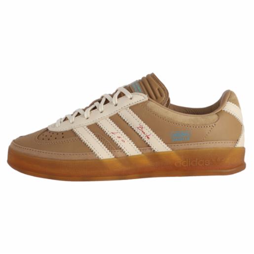 Gazelle Indoor Zapatilla adidas Hombre x Bad Bunny & Lionel Messi Beige Oscuro