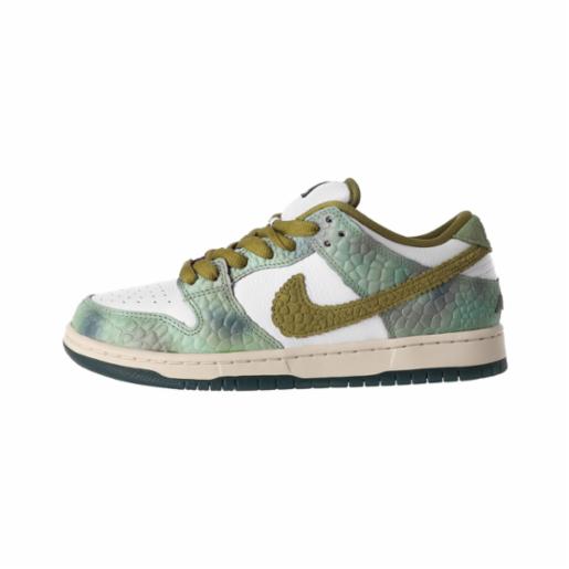 SB Dunk Low Pro Zapatilla Nike Hombre x Alexis Sablone Verde/Blanco